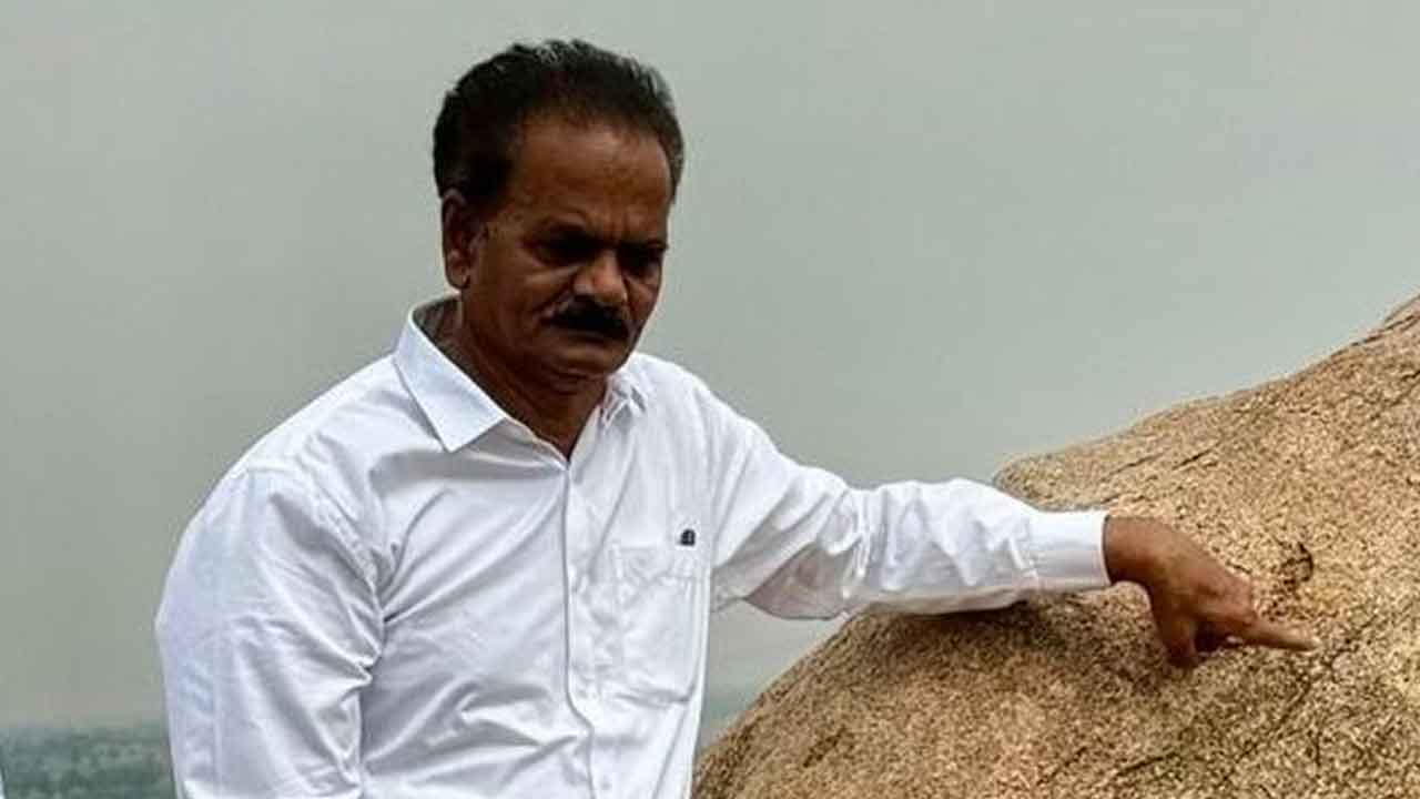 మంచిరేవులలో ఆదిమమానవుడి ఆనవాళ్లు.. పురావస్తు పరిశోధకుడు శినాగిరెడ్డి వెల్లడి