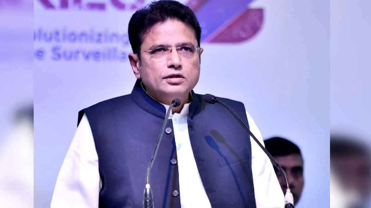 ఆదిలాబాద్‌ సీసీఐ ప్లాంట్‌ను పునరుద్ధరించాలి.. పరిశ్రమల శాఖ మంత్రి శ్రీధర్‌బాబు