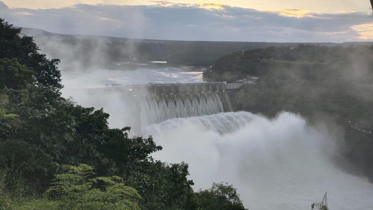 Srisailam Dam 02
