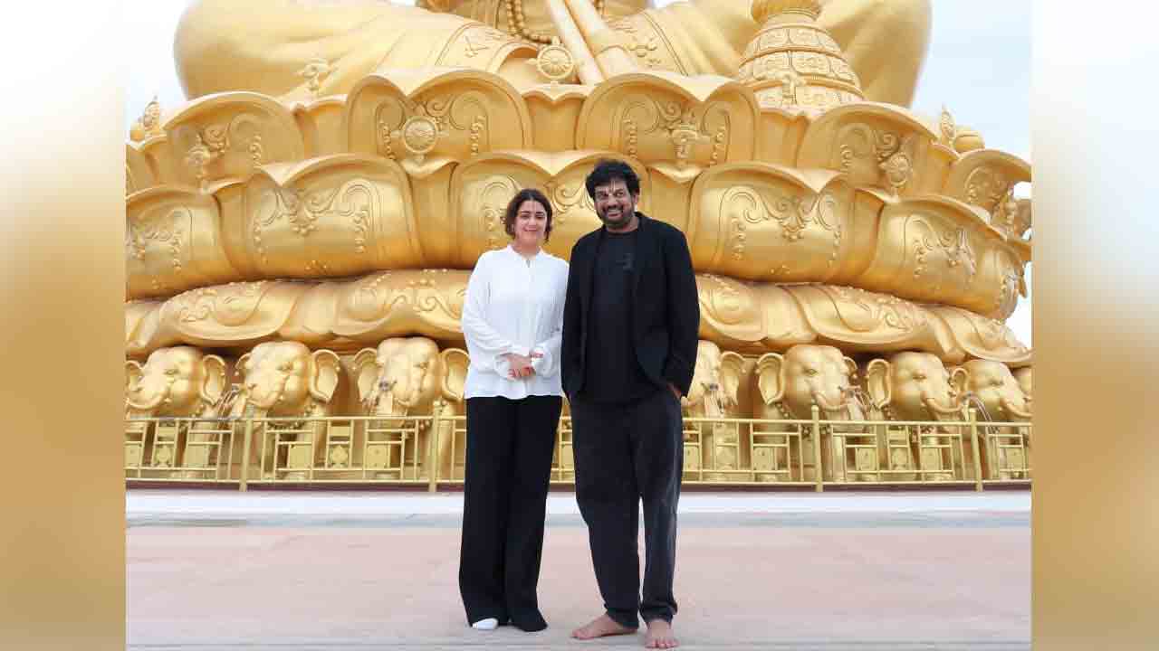 Puri Jagannadh | ‘స్టాట్యూ ఆఫ్ ఈక్వాలిటీ’ని సంద‌ర్శించిన పూరీ జగన్నాథ్, ఛార్మి