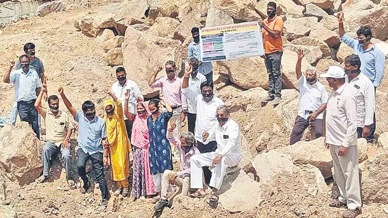 హైకోర్టు ఆదేశాలు బేఖాతరు..!