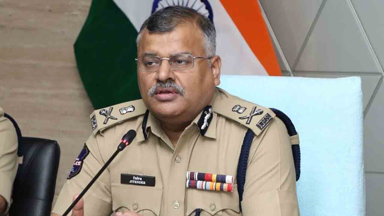 BNS| బీఎన్ఎస్ ప్లేస్లో అనుముల న్యాయ సంహిత ఏమైనా తెచ్చారా సర్.. డీజీపీని నిలదీసిన బీఆర్ఎస్