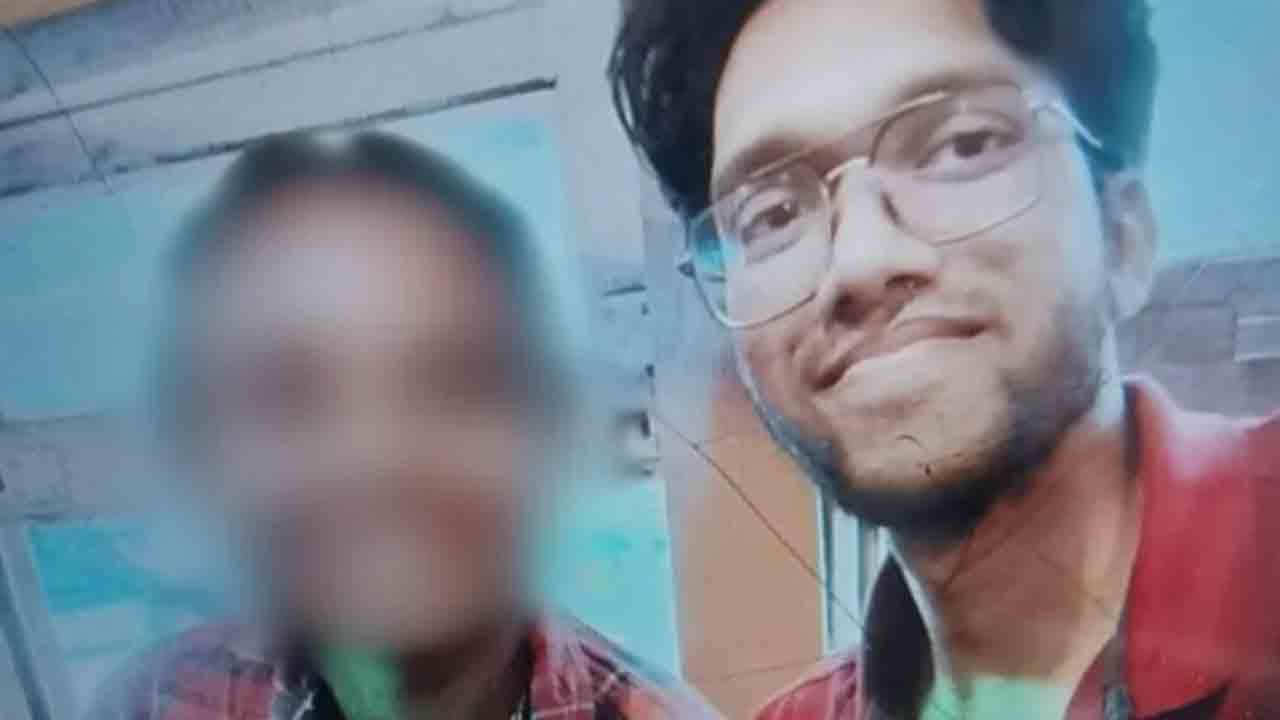 Tale Of Two Bengal Doctors | వైద్య విద్యార్థిని అనుమానాస్పద మృతి.. జూనియర్   డాక్టర్ అరెస్ట్