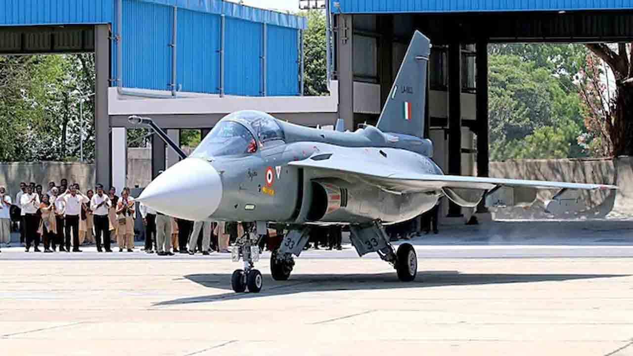 Tejas Mark-1A jets | రేపటితో ముగియనున్న మిగ్‌-21 శకం.. 97 తేజస్‌ మార్క్‌-1ఏ కొనుగోలుకు నేడు కీలక ఒప్పందం..!