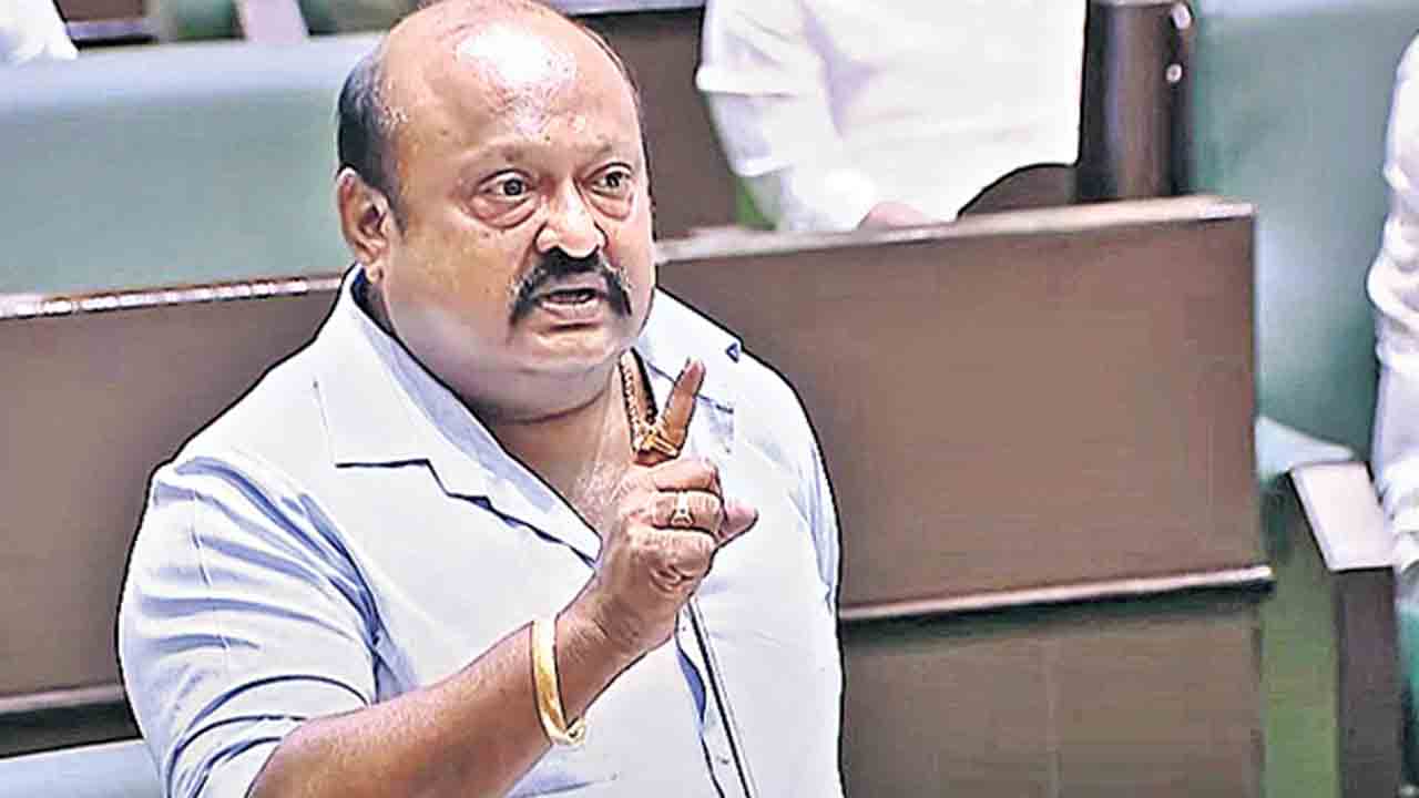 కోటా తప్పించుకుంటే మూల్యం తప్పదు.. 6 నెలల్లో రిజర్వేషన్లు ఇస్తామన్నది కాంగ్రెస్‌ కాదా?