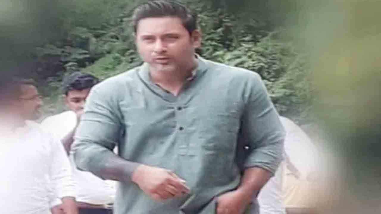 తెలంగాణ గవర్నర్‌ కుమారుడి అరెస్టు