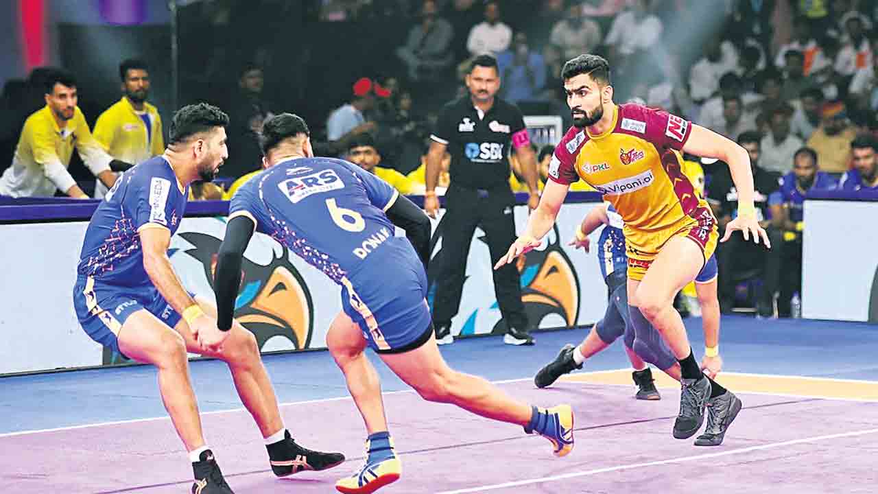 టైటాన్స్‌ గెలుపు బాట.. తమిళ్‌ తలైవాస్‌పై అద్భుత విజయం