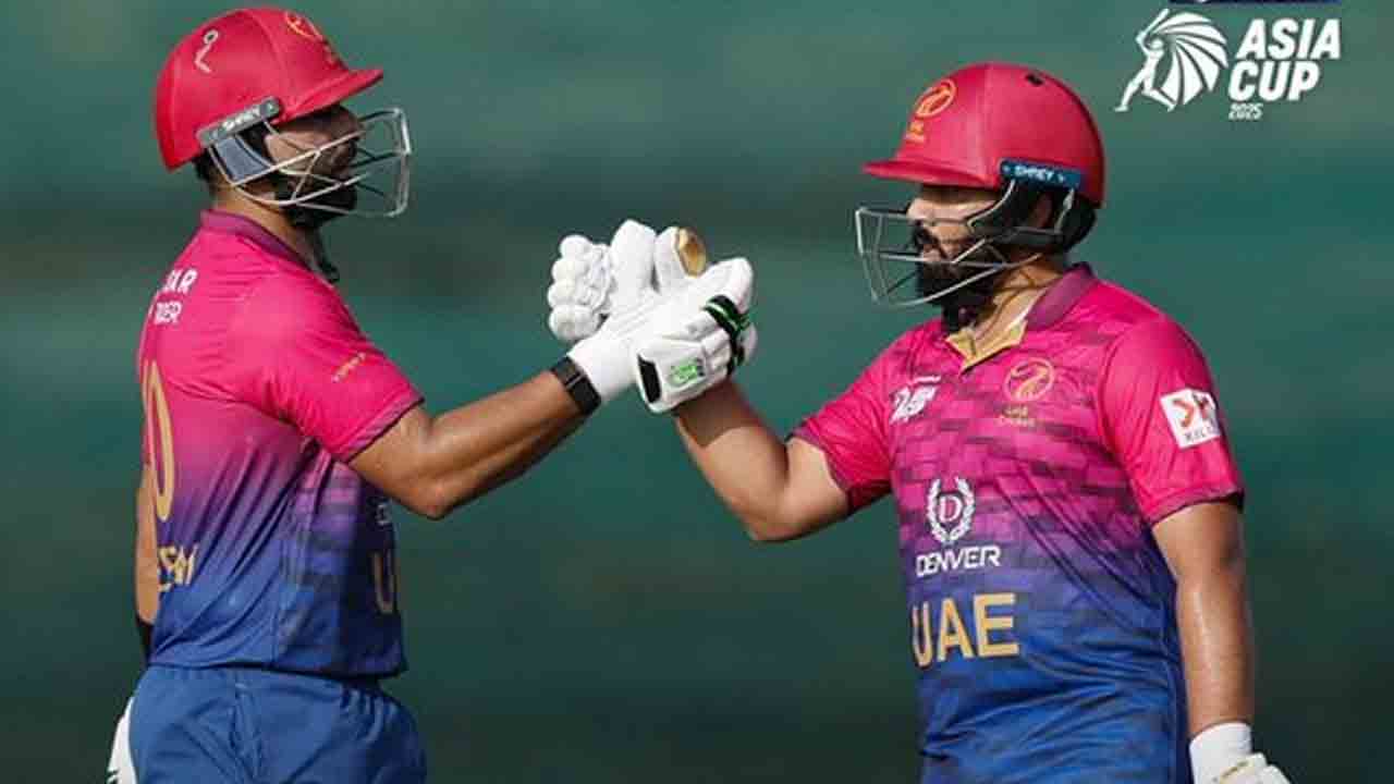 UAE vs Oman | హాఫ్ సెంచరీలతో మెరిసిన వసీం, షరాఫు.. ఒమన్ బ్యాటర్లకు కఠిన పరీక్ష..!