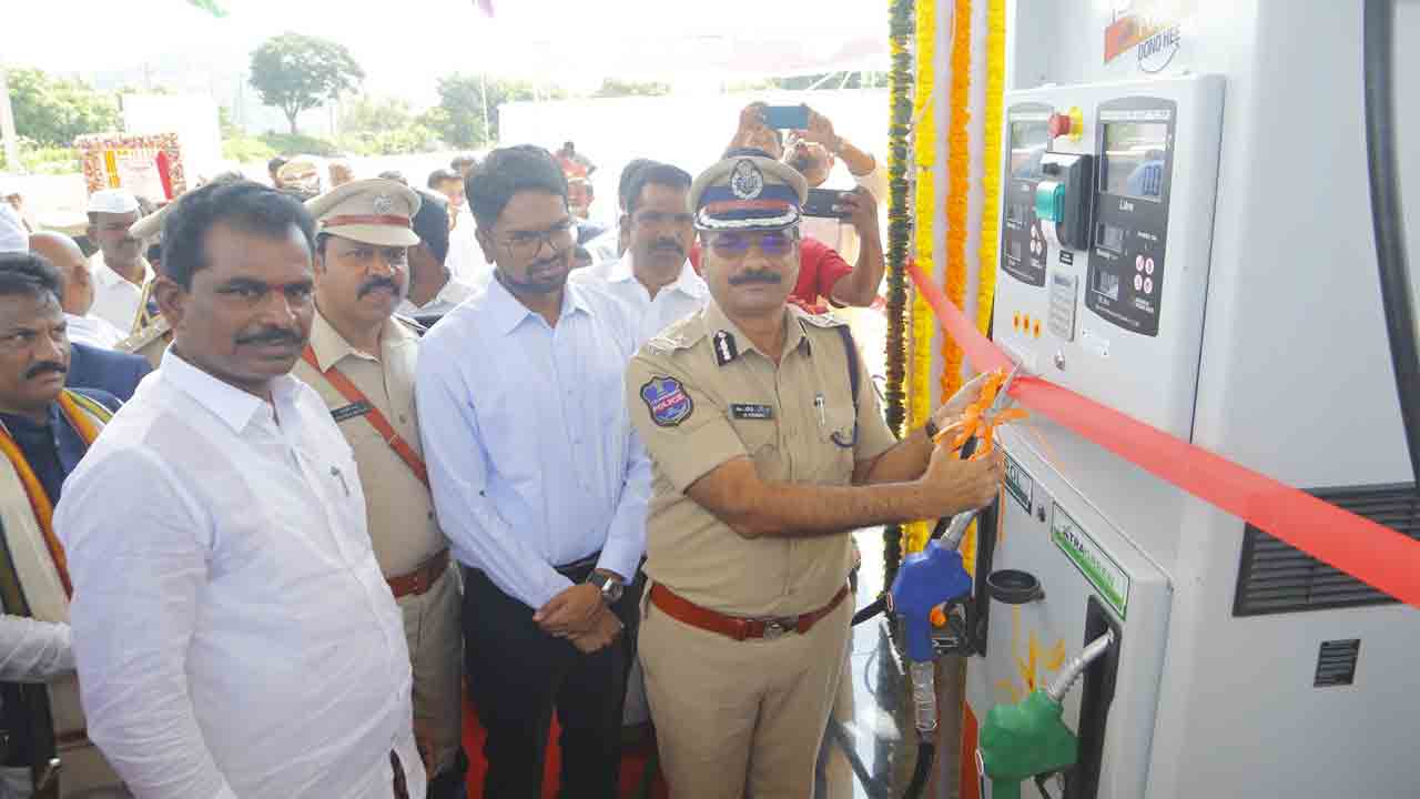 IGP Ramesh Reddy | నాణ్యమైన పెట్రోల్‌, డీజిల్‌ అందించడంతోనే పోలీస్‌ ఫిల్లింగ్ స్టేషన్లపై పెరిగిన నమ్మకం : ఐజీపీ రమేష్‌రెడ్డి