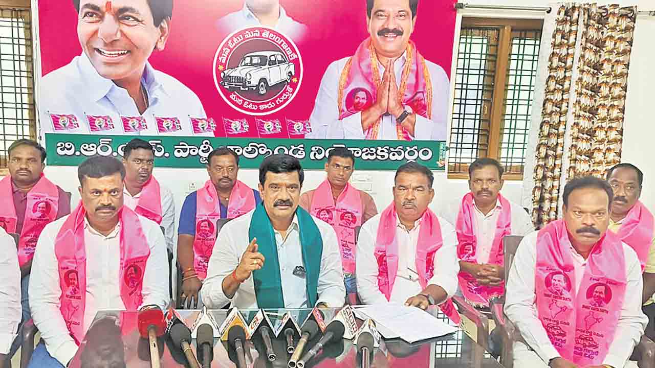 మక్క కొనుగోలు కేంద్రాలను ప్రారంభించాలి.. వేముల డిమాండ్‌