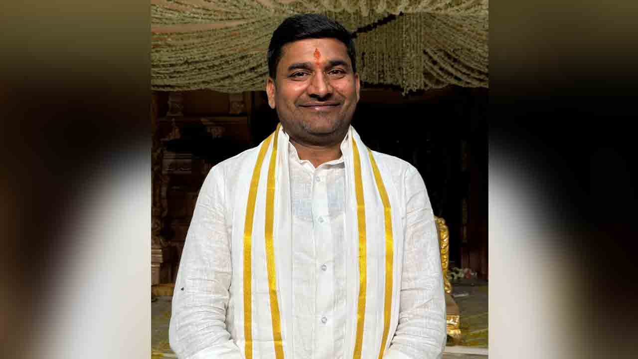 Venkatesh Munde | మహిళా, శిశు సంక్షేమం, సామాజిక శాసనాల ఫౌండేషన్ తెలంగాణ చైర్మన్‌గా వెంకటేష్ ముండే