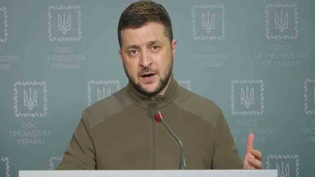 Zelensky | రష్యాతో యుద్ధంలో 60 శాతం ఆయుధాలు మావే : జెలెన్‌స్కీ