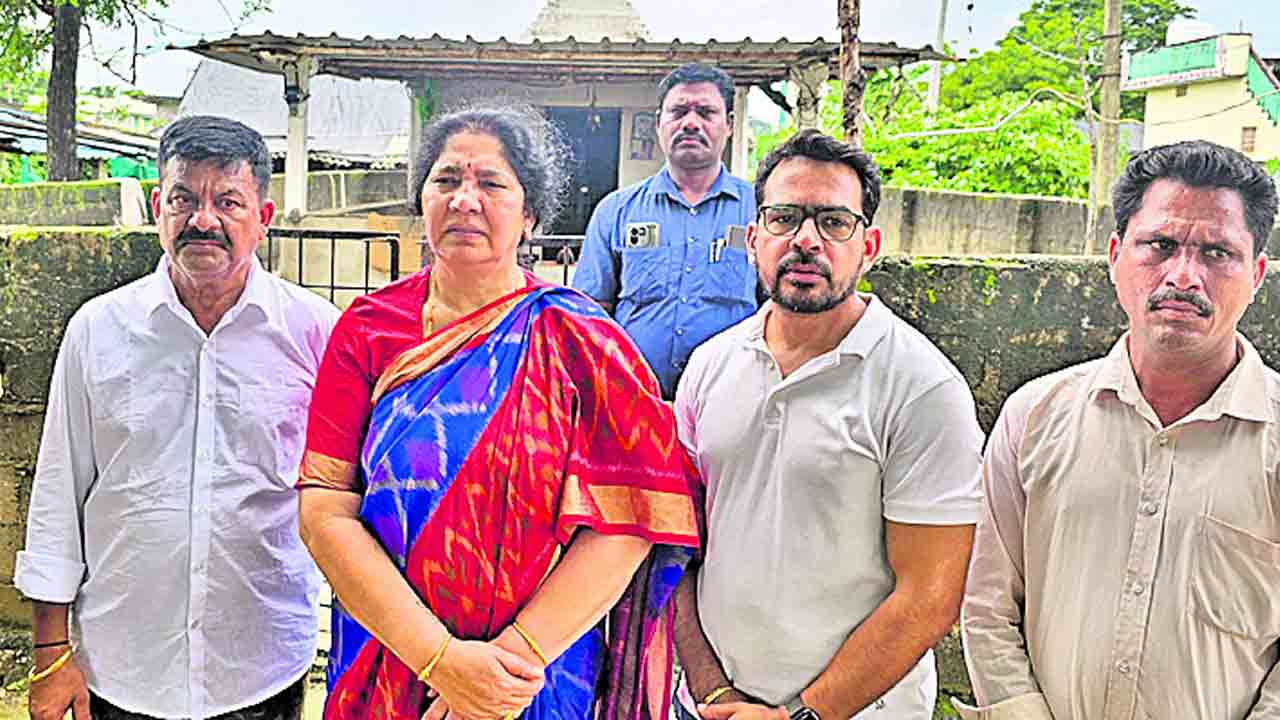 స్వార్థపరుల కుట్రలను తిప్పికొట్టాలి