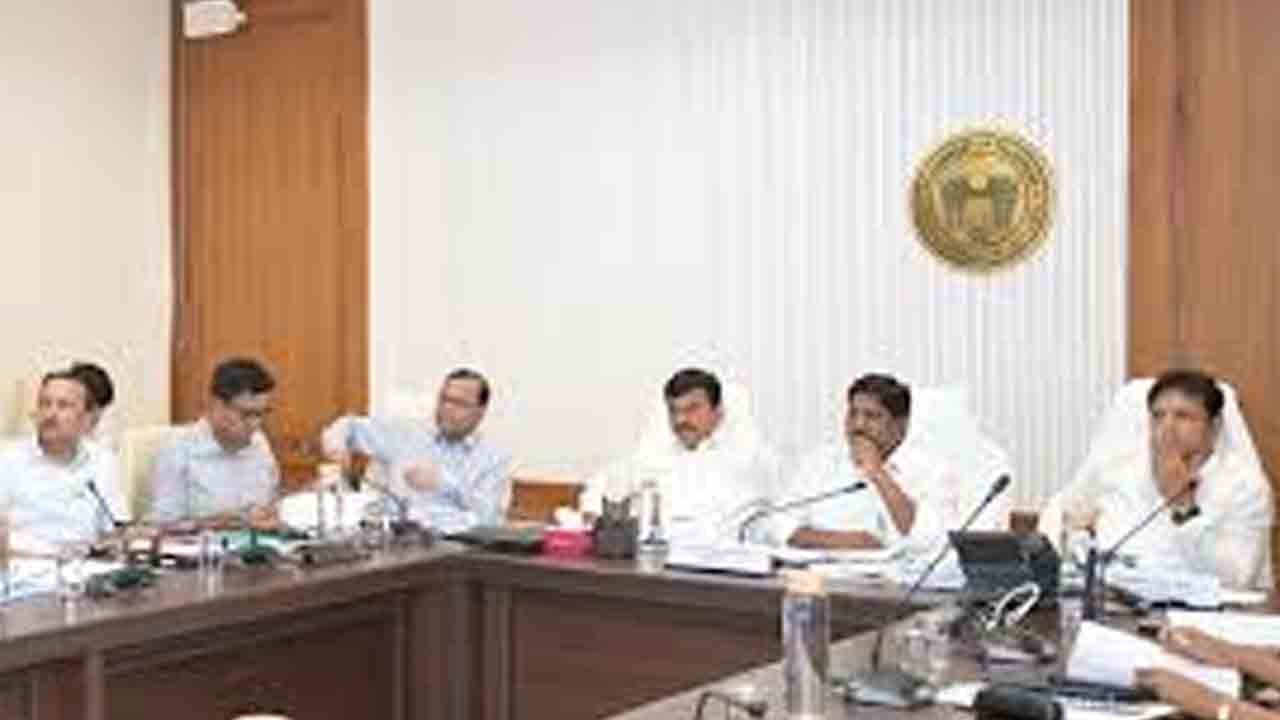 రాష్ట్రంలో మూడు బహుళజాతి కంపెనీల పెట్టుబడులు