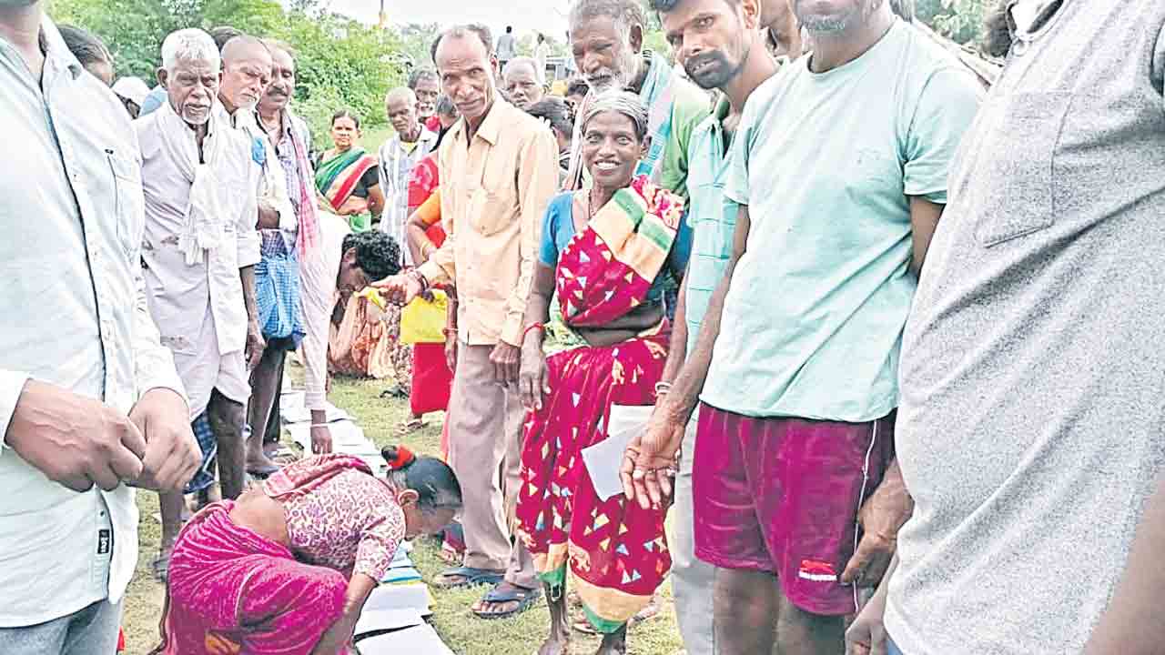 ఎరువు దొరకదు.. గోస తీరదు