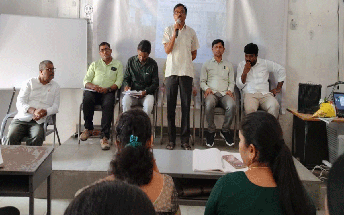 Karepally : ఉపాధ్యాయులకు ఏఐ వినియోగంపై శిక్ష‌ణ‌