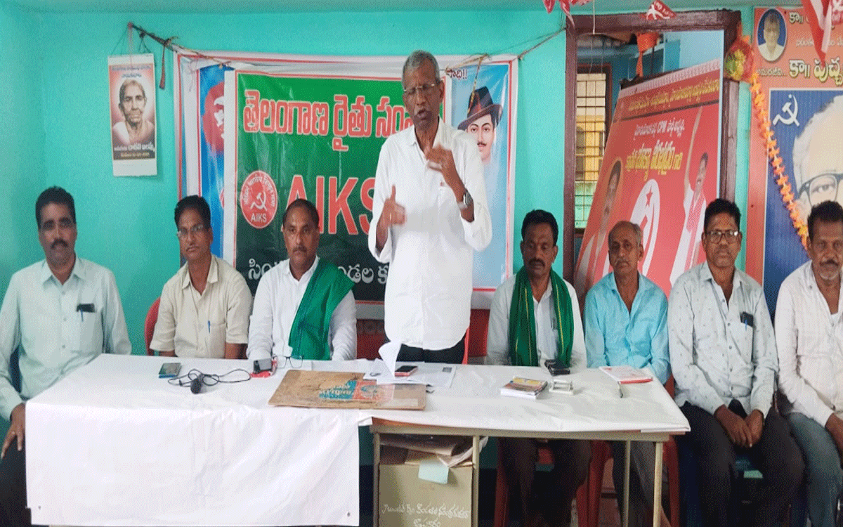 Karepally : ‘వ్య‌వ‌సాయానికి స‌బ్సిడీల త‌గ్గింపులో భాగ‌మే యూరియా కొర‌త‌’