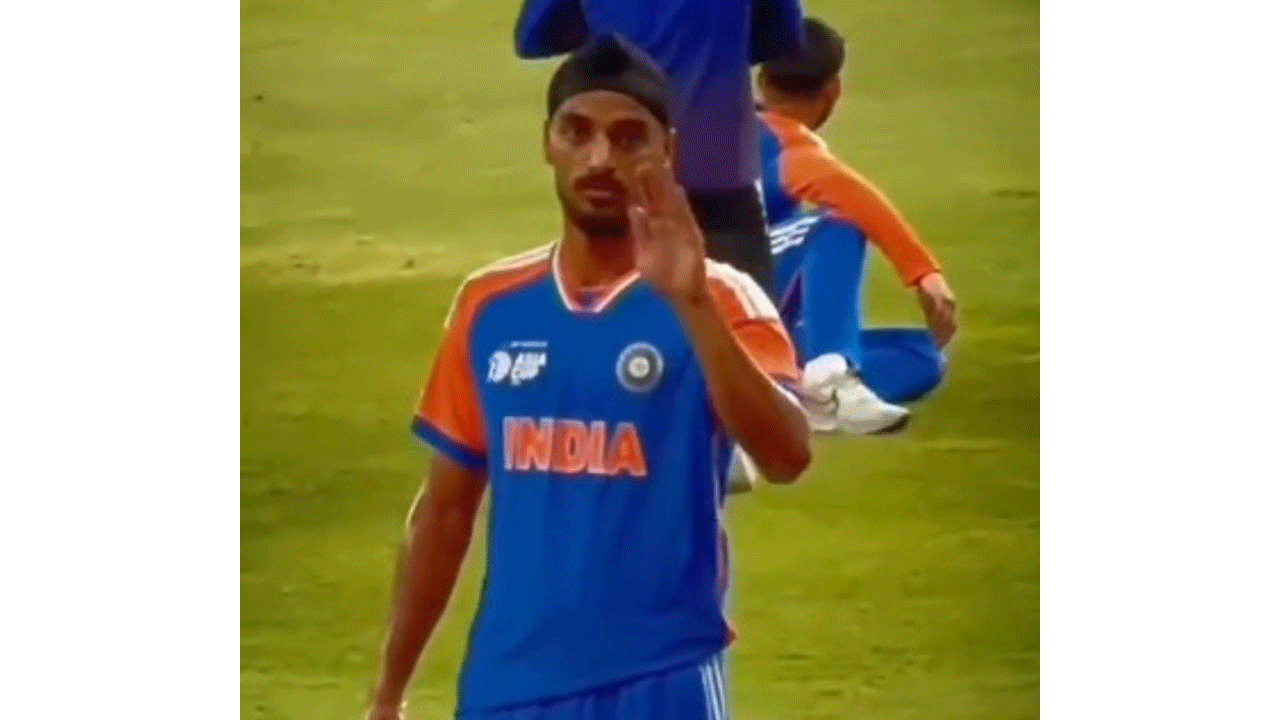 Arshdeep Singh: హ‌రీస్ రౌఫ్ సంజ్ఞ‌ల‌కు అర్ష‌దీప్ కౌంట‌ర్‌.. వీడియో వైర‌ల్‌