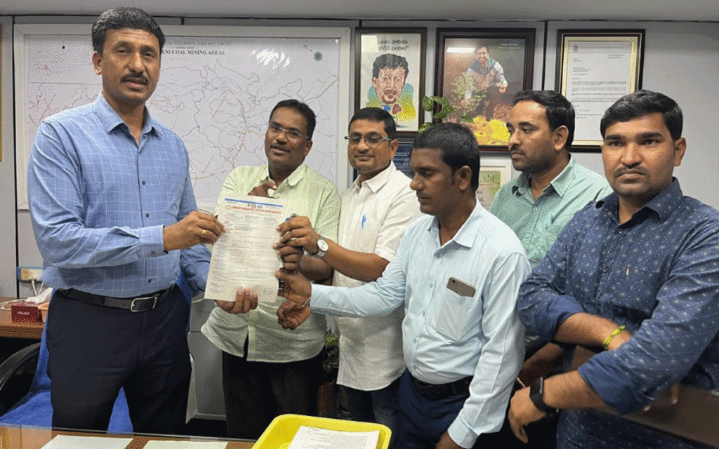 Singareni Kothagudem : 'జూనియర్ అసిస్టెంట్ (గ్రేడ్-II) పోస్టులను తక్షణమే భర్తీ చేయాలి'
