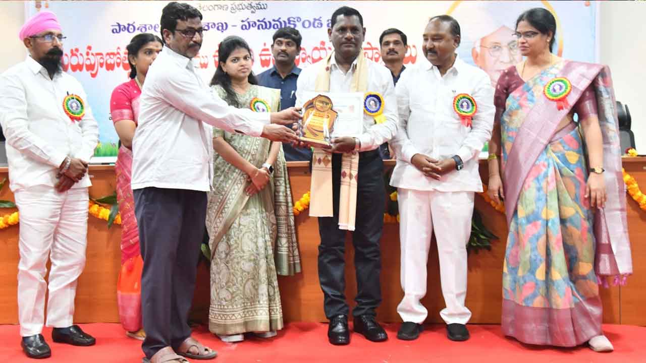 Banda Prakash | ప్రభుత్వ పాఠశాలల్లో డిజిటల్‌ క్లాస్ రూంల ఏర్పాటుకు కృషి : బండా ప్రకాశ్‌