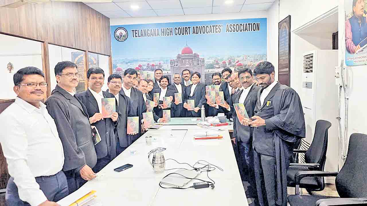 బీసీలు రాజ్యాధికారం దిశగా అడుగేయాలి