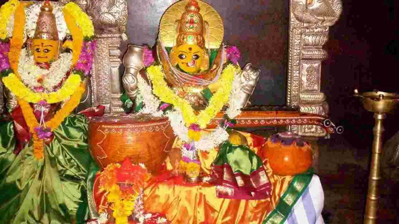 Basara | బాసరలో మూలా నక్షత్ర వేడుకలు.. అర్ధరాత్రి 2 గంటల నుంచే అక్షరాభ్యాసాలు