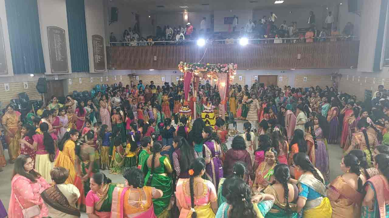 Bathukamma | దక్షిణాఫ్రికాలో ఘనంగా బతుకమ్మ సంబరాలు