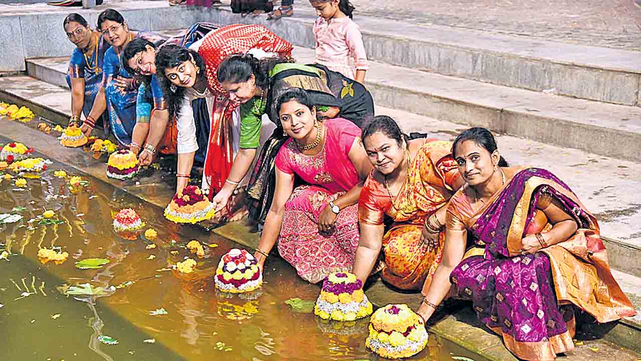 Batukamma Vadaladam