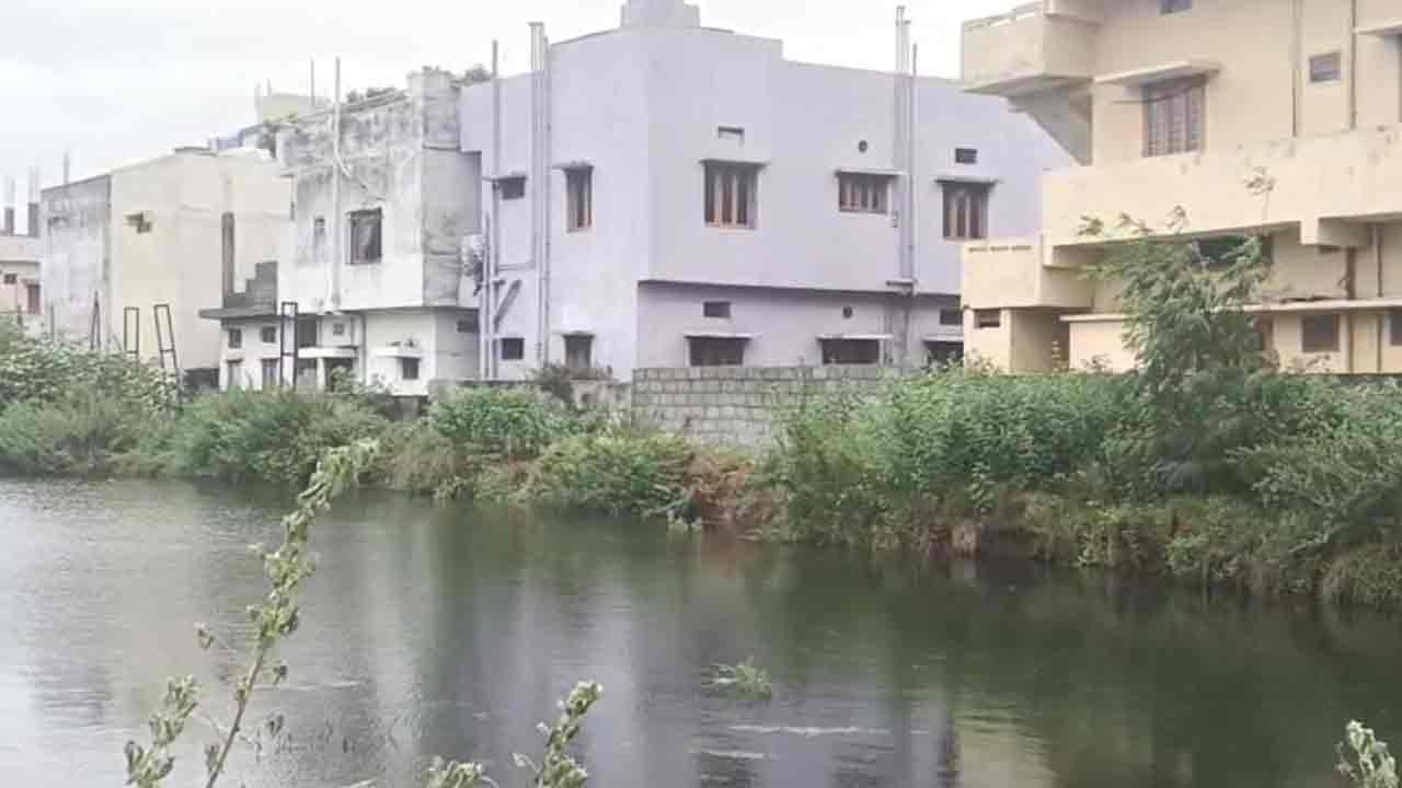 Boduppal | ప్రమాదపుటంచున లక్ష్మీగణపతి కాలనీ.. 15 ఇండ్లకు పొంచివున్న ప్రమాదం..!