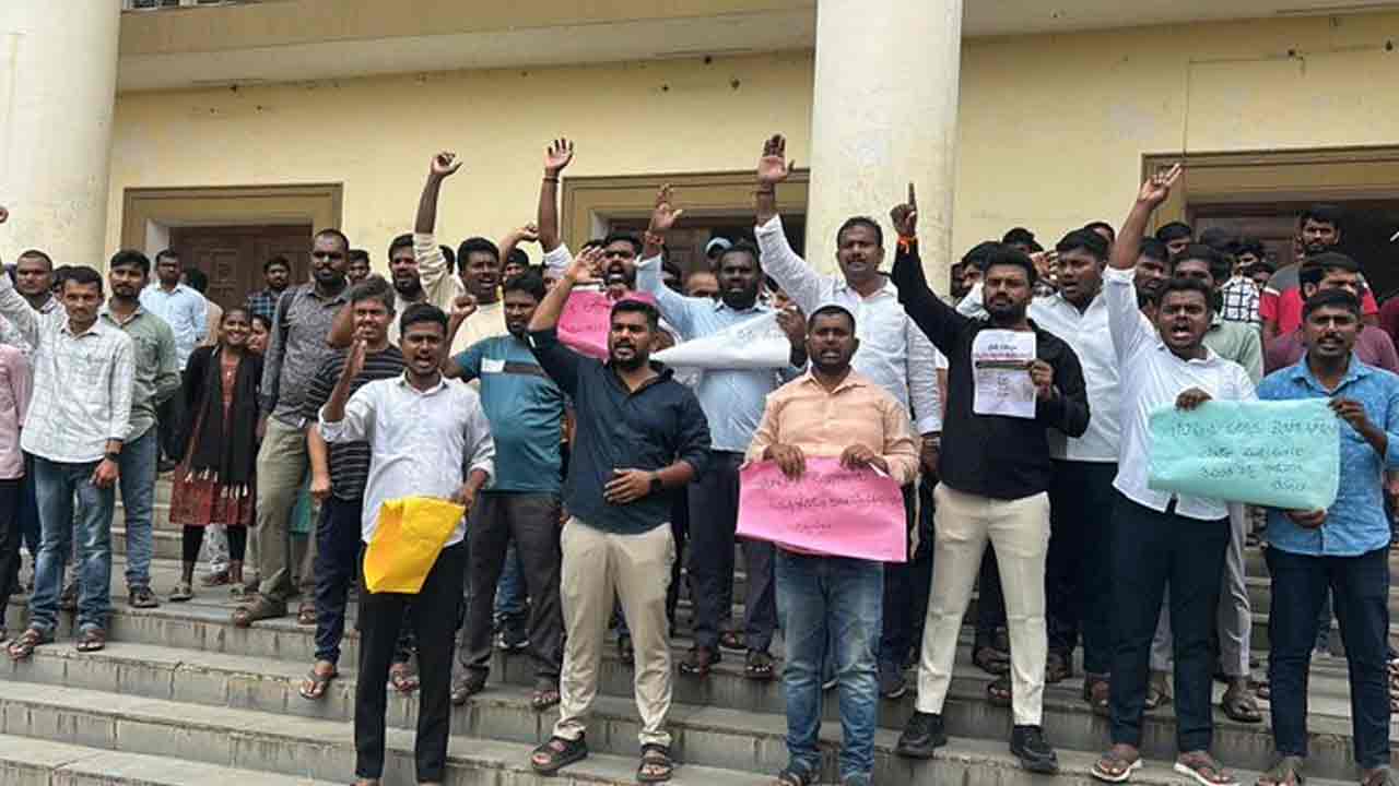 Group-1 | సీఎం రేవంత్ రాజీనామా చేయాలి.. ఓయూలో బీఆర్ఎస్వీ ఆందోళన