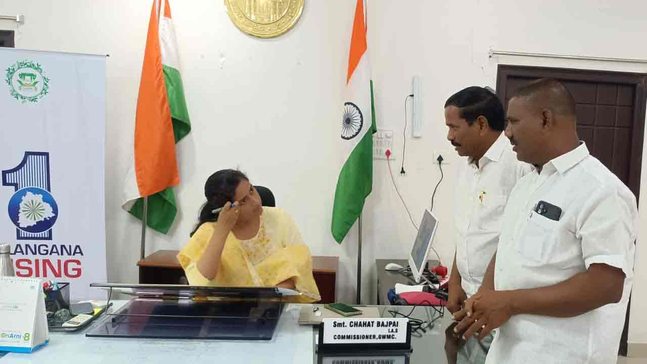 అద్దె బస్సులకు పార్కింగ్‌కు స్థలం కేటాయించాలి