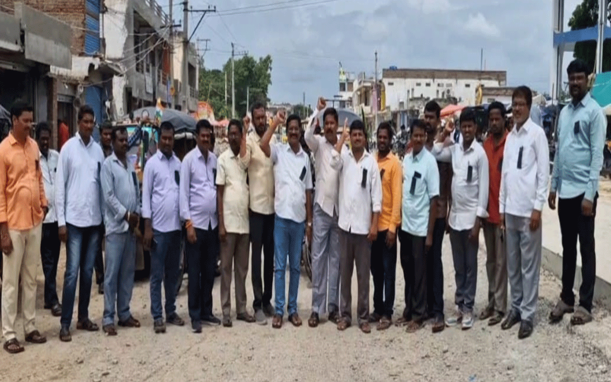 Chandur : 'జర్నలిస్టులపై కేసులు వెంటనే ఉపసంహరించుకోవాలి'