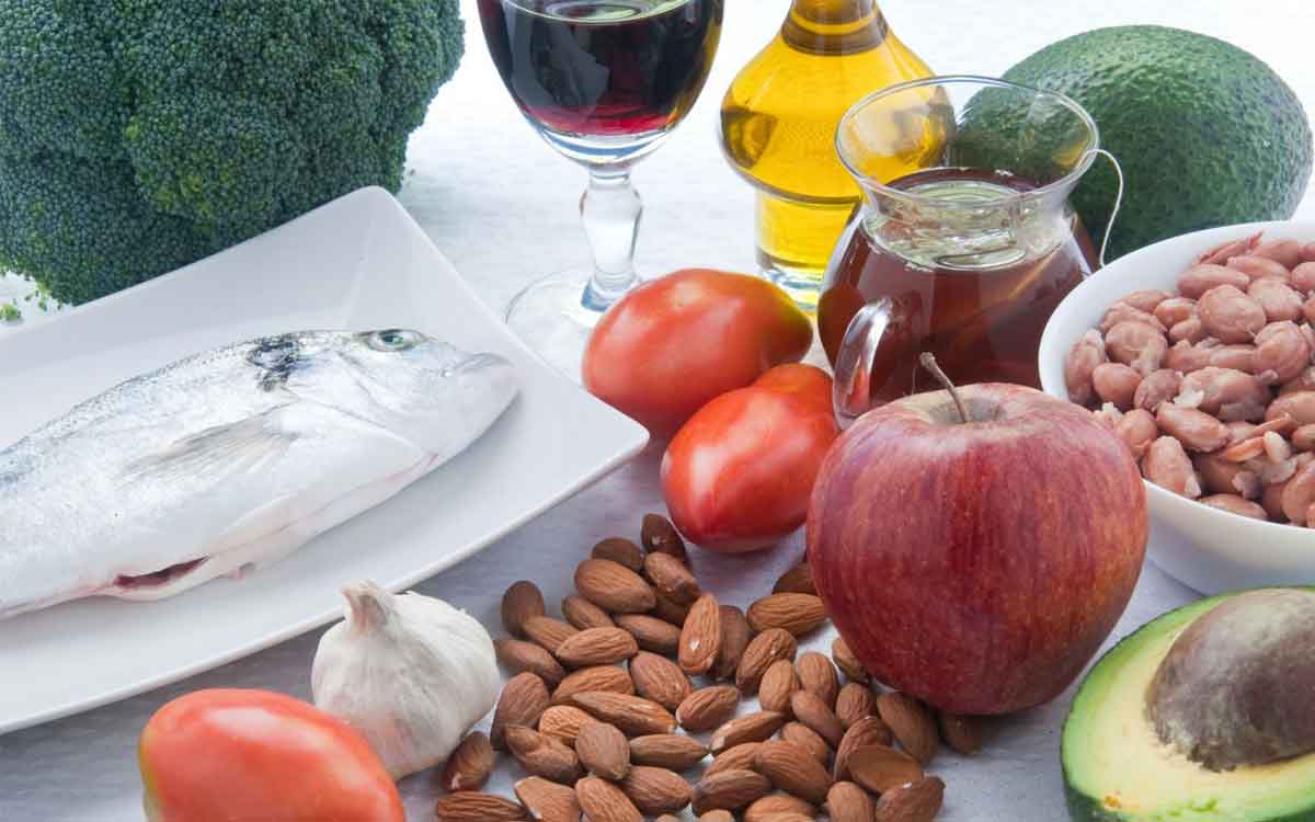 High Cholesterol | శ‌రీరంలో కొలెస్ట్రాల్ స్థాయిలు అధికంగా ఉన్నాయా..? అయితే రోజూ వీటిని తినండి..!