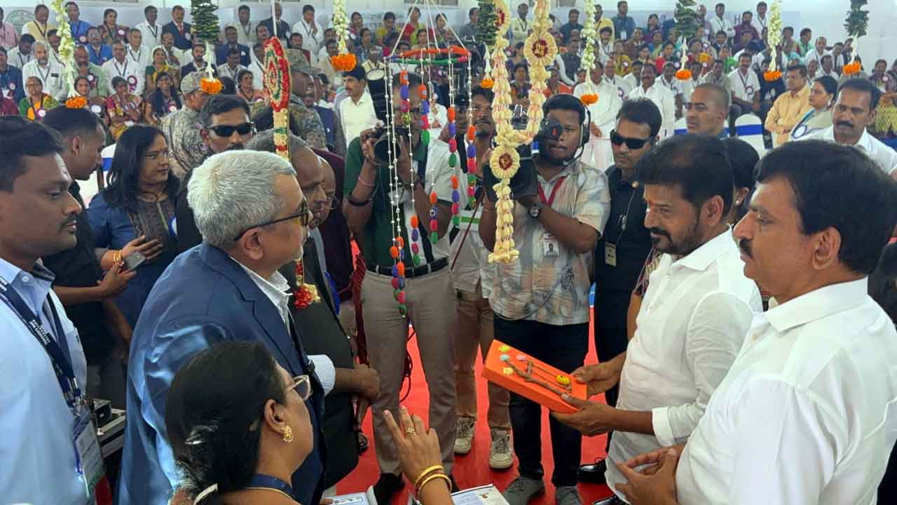 Kakatiya University | కాకతీయ విశ్వవిద్యాలయ అభివృద్ధిని అభినందించిన సీఎం  రేవంత్ రెడ్డి