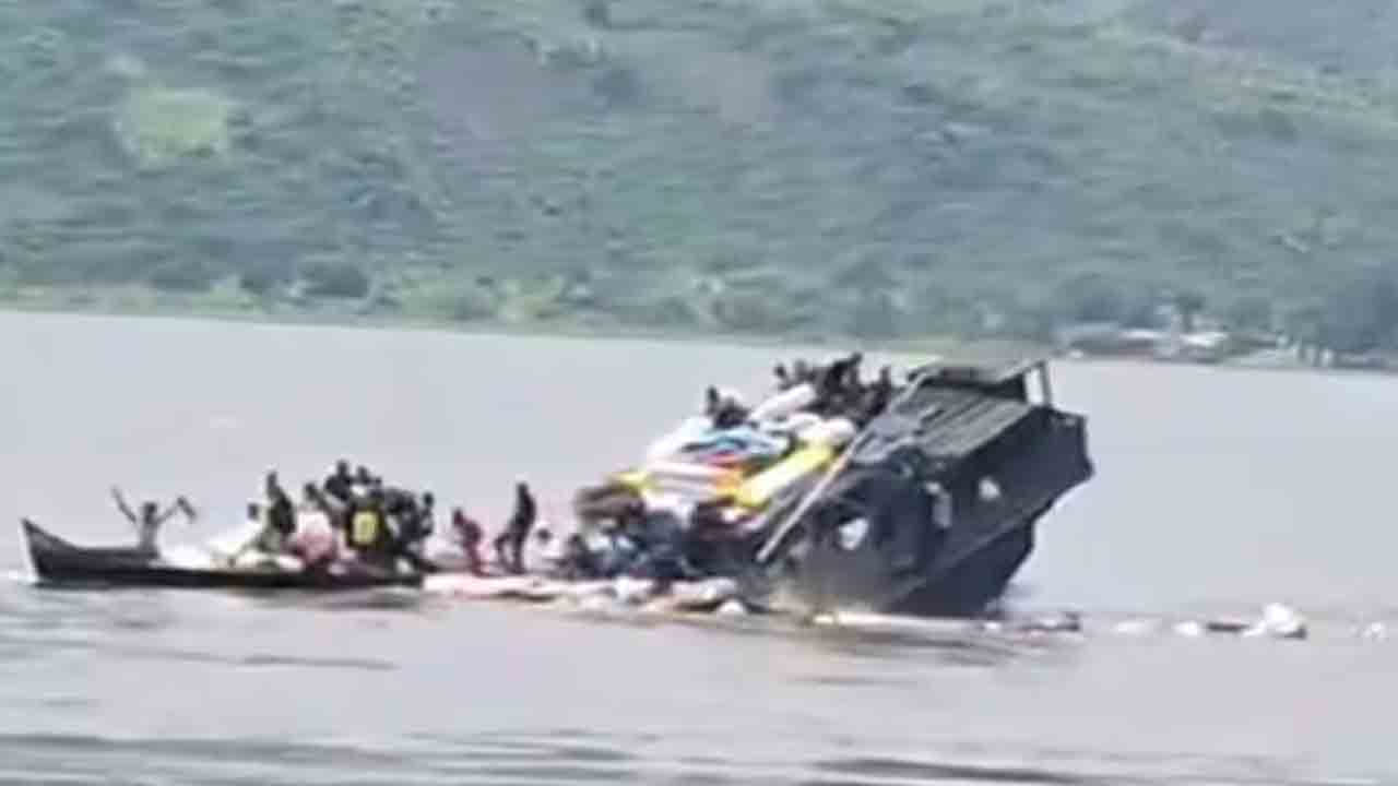 Congo Boat Capsizes | కాంగోలో భారీ పడవ ప్రమాదం.. 86 మంది మృతి..!
