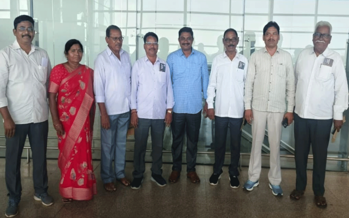 Kothagudem Urban : సిపిఐ జాతీయ మహాసభలకు బ‌య‌ల్దేరిన‌ భద్రాద్రి కొత్తగూడెం ప్రతినిధులు