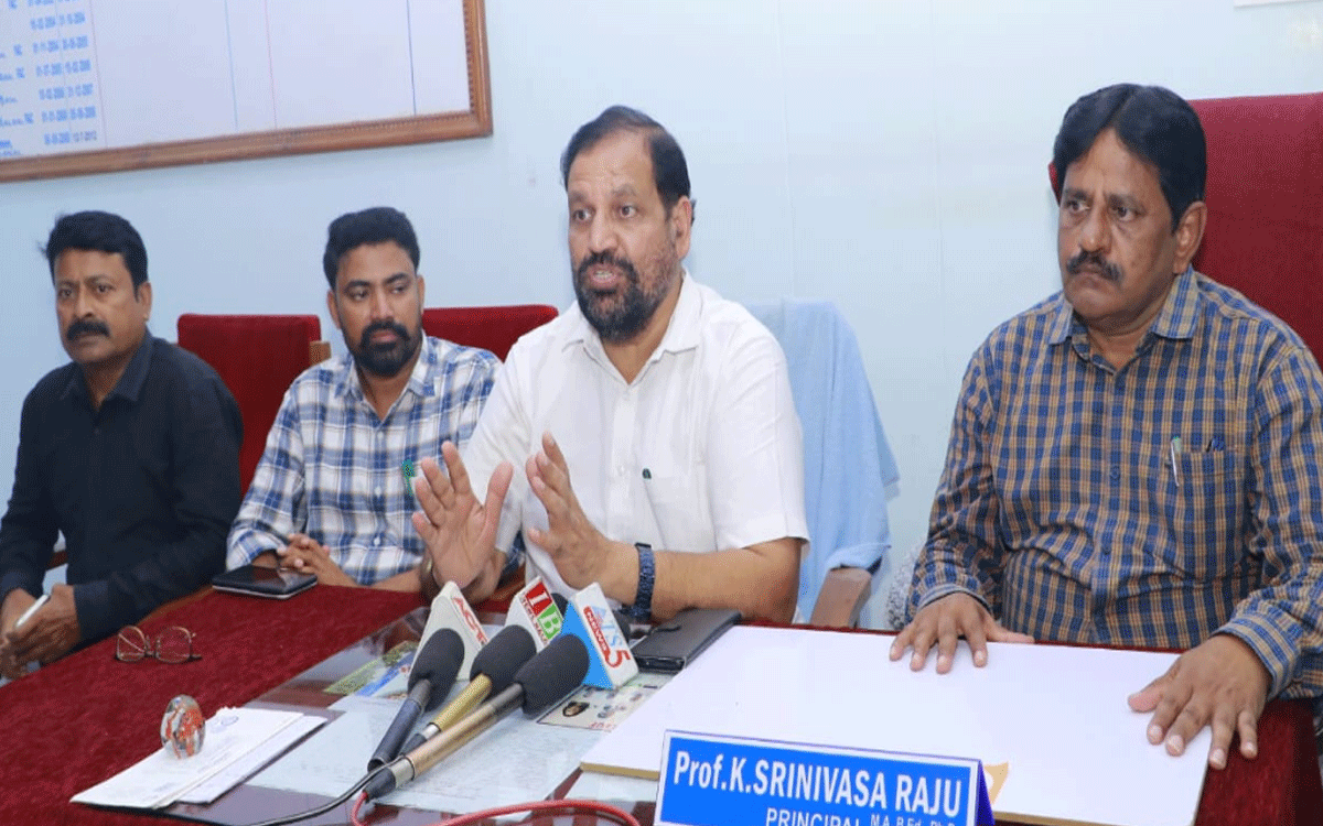 Ramagiri : బీఆర్ఏఓయూ ఉన్నత విద్యావ‌కాశాల‌ను సద్వినియోగం చేసుకోవాలి : డా.బి.ధర్మానాయక్