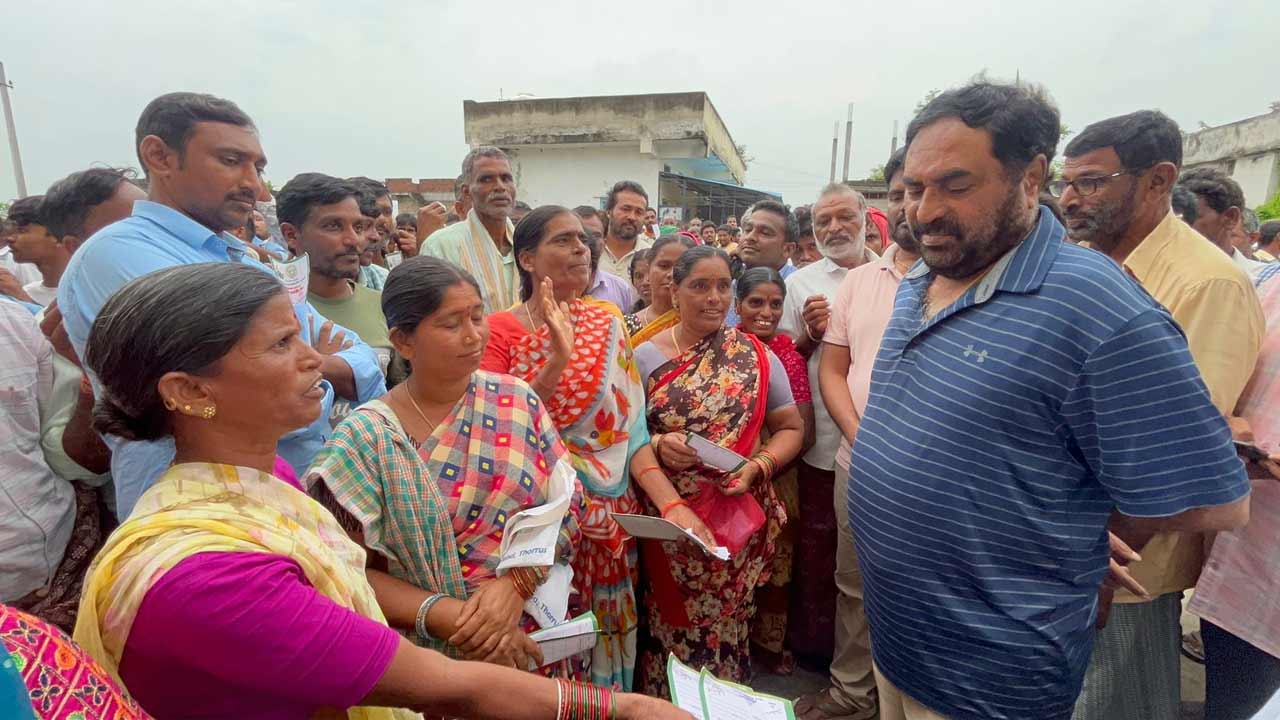 Errabelli Dayakar Rao | రాజులుగా బతికిన రైతులు.. కాళ్లు పట్టుకునే దుస్థితికి వచ్చారు.. కాంగ్రెస్‌ పాలనపై ఎర్రబెల్లి ఆవేదన