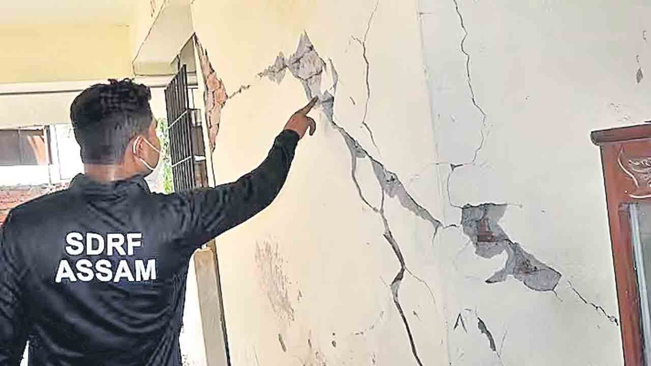 ఈశాన్య భారతంలో భూకంపం