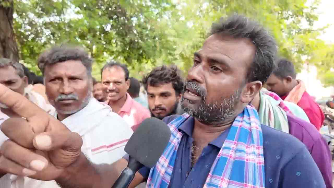 Farmer | కోమటిరెడ్డి వెంకట్ రెడ్డిని బజారుకీడ్చి బట్టలిప్పి కొట్టాలి.. అన్నదాత సంచలన వ్యాఖ్యలు