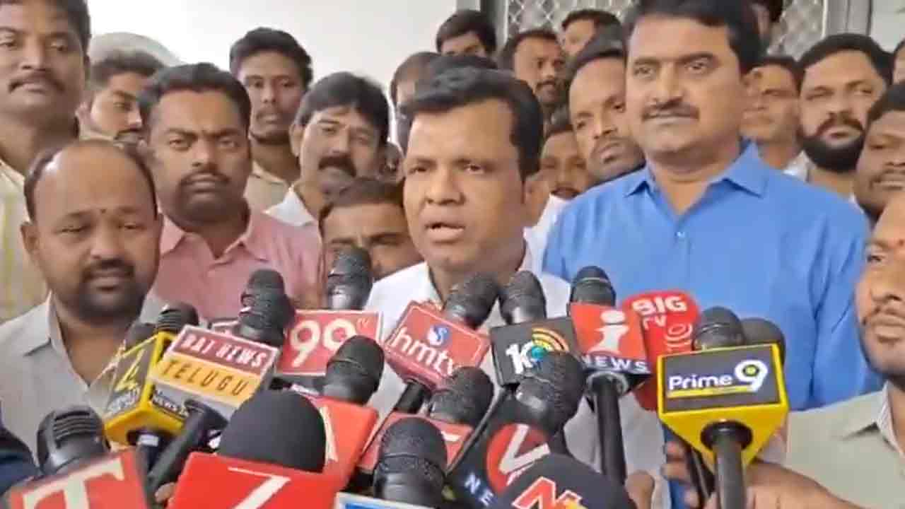 Gadari Kishore | రాజకీయ వ్యభిచారి సీఎం రమేష్ పెట్టిన అక్రమ కేసులకు భయపడేది లేదు : గాద‌రి కిశోర్