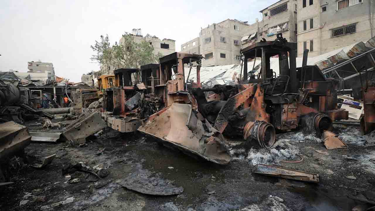 ఇజ్రాయెల్‌ దాడులు.. గాజాలో 44 మంది మృతి