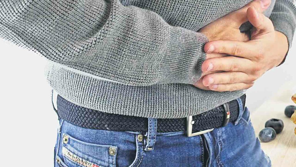 Girls, Wear Belts
