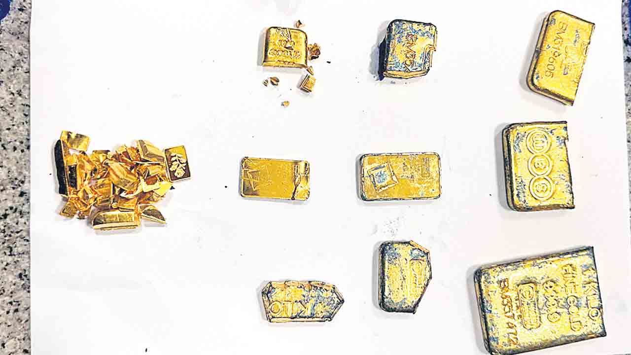 శంషాబాద్‌లో 3.38 కిలోల బంగారం పట్టివేత