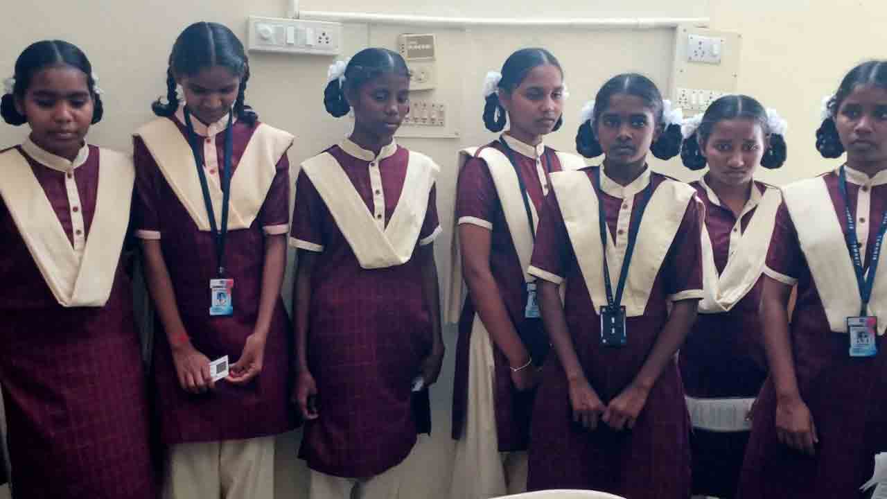 ఎలుకలు కరిచి విద్యార్థినులకు అస్వస్థత