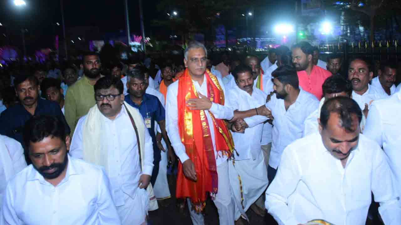 Yadagrigutta | యాదగిరిగుట్టలో గిరిప్రదక్షిణ.. పాల్గొన్న హరీశ్‌రావు