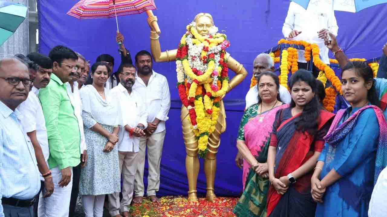 వీరనారి చాకలి ఐలమ్మ పోరాటం స్ఫూర్తిదాయకం : ఎమ్మెల్యే నాయిని రాజేందర్‌ రెడ్డి