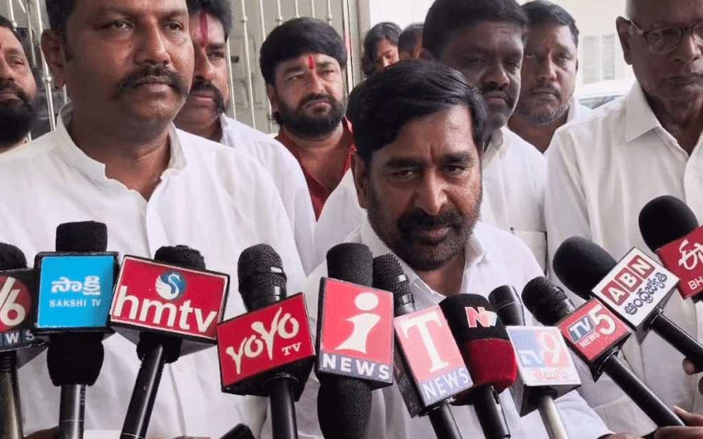 Suryapet : దింపుడుక‌ల్లెం ఆశలో ఫిరాయింపు ఎమ్మెల్యేలు : గుంటకండ్ల జగదీశ్‌ రెడ్డి