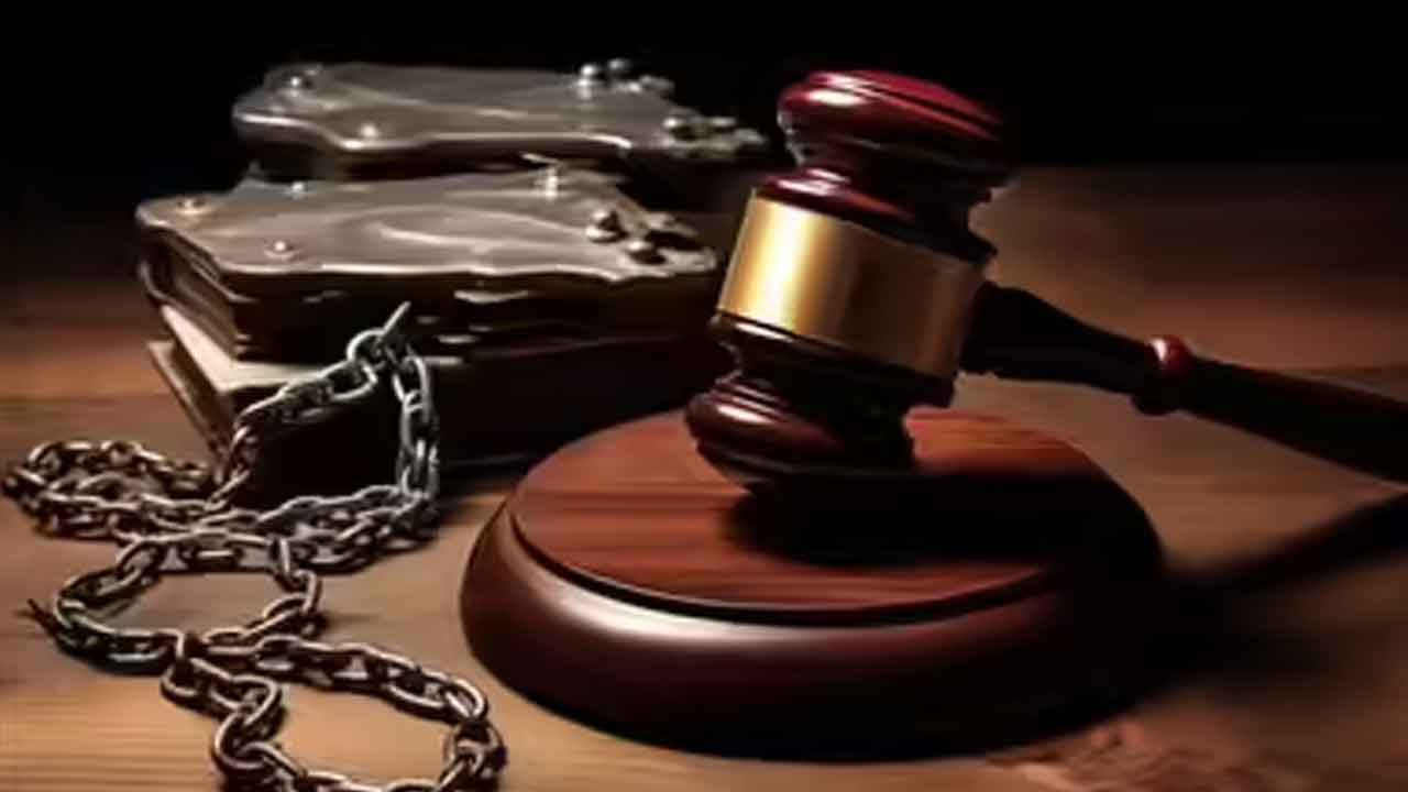 Uttar Pradesh: 12 ఏళ్ల బాలిక రేప్ కేసు.. నిందితుడికి 20 ఏళ్ల జైలుశిక్ష‌