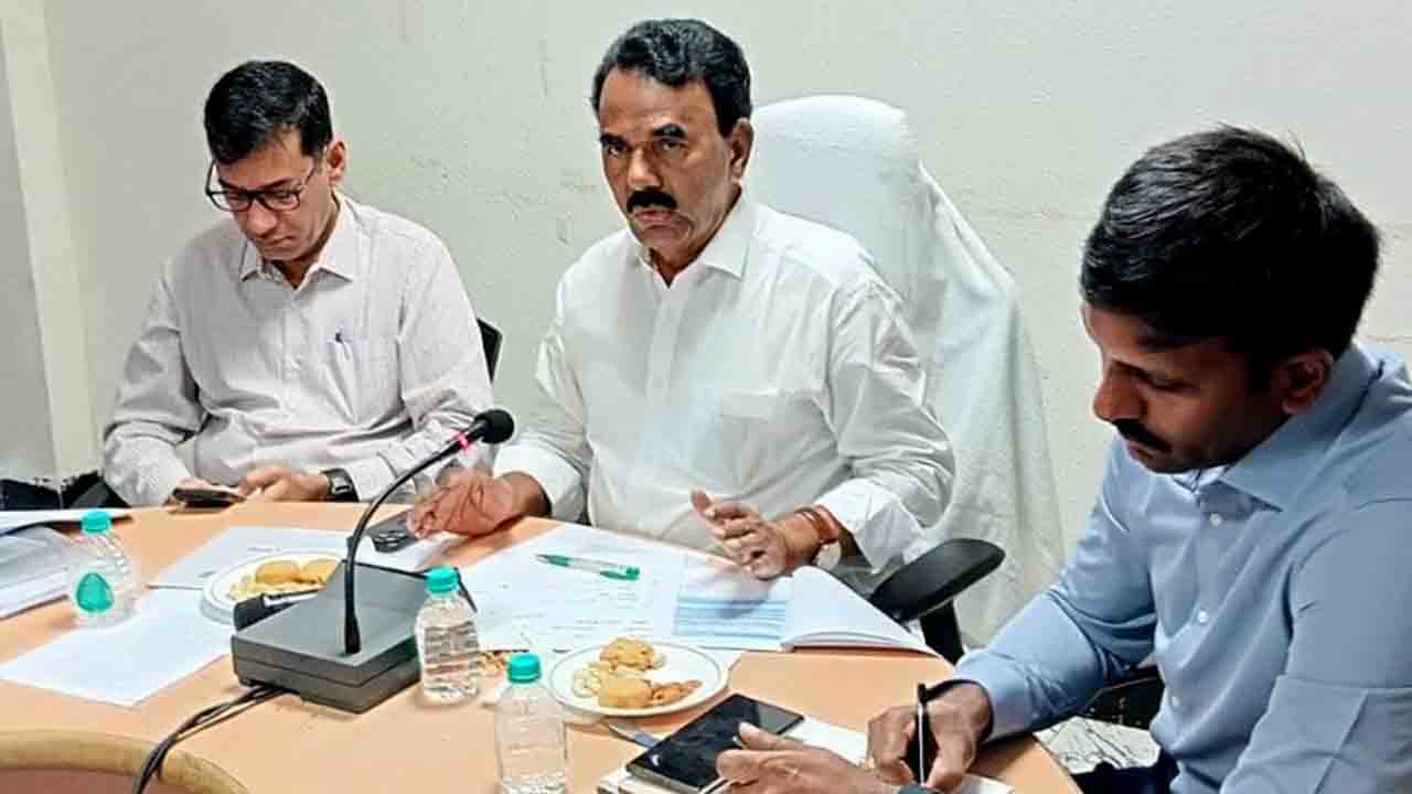 Jupally Krishna Rao | అవసరమైతే ఎక్సైజ్ శాఖకు ఆయుధాలను ఇస్తాం: జూపల్లి కృష్ణారావు.